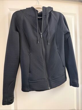 Zella Quilted Hooded Jacket in Black